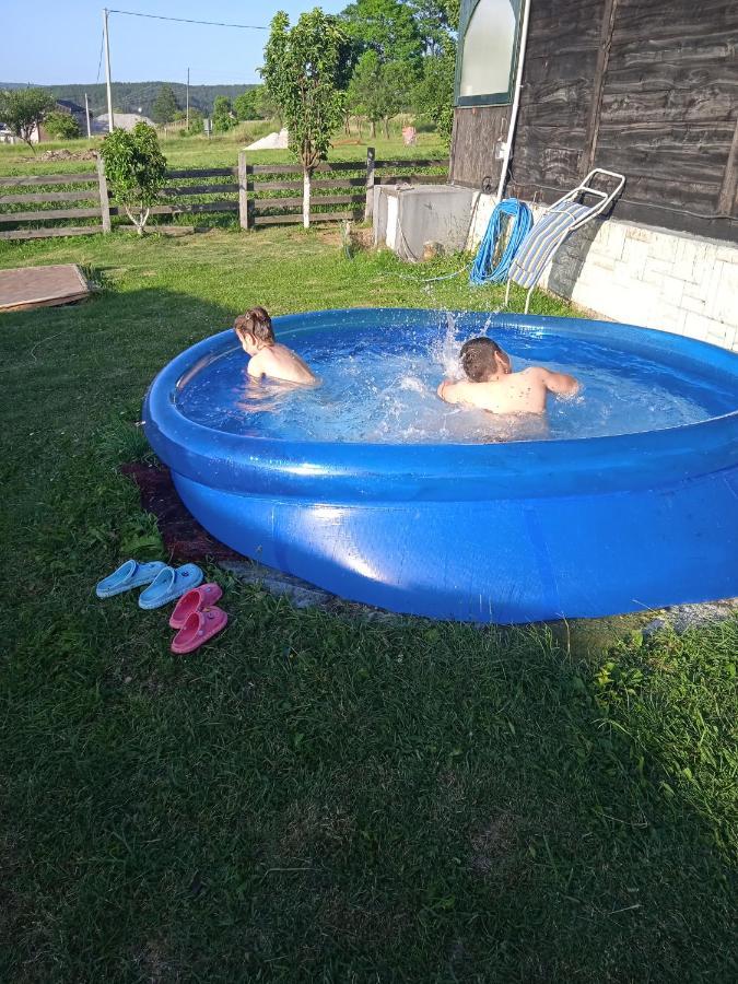 Holiday Home Vila Milka Kremna Экстерьер фото