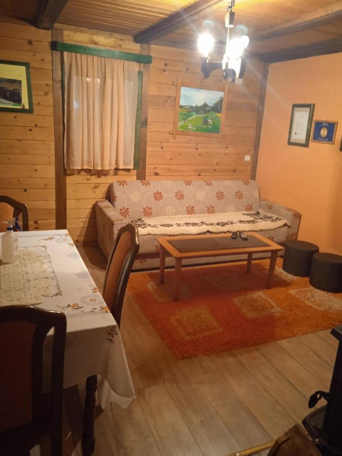 Holiday Home Vila Milka Kremna Экстерьер фото