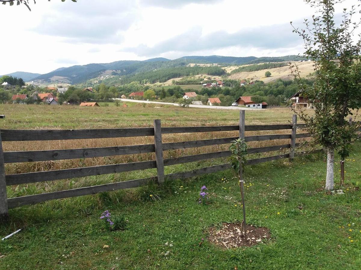 Holiday Home Vila Milka Kremna Экстерьер фото