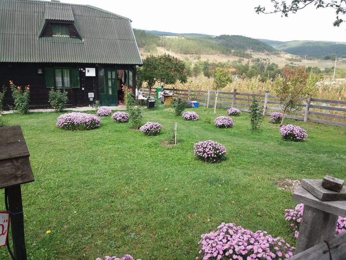 Holiday Home Vila Milka Kremna Экстерьер фото