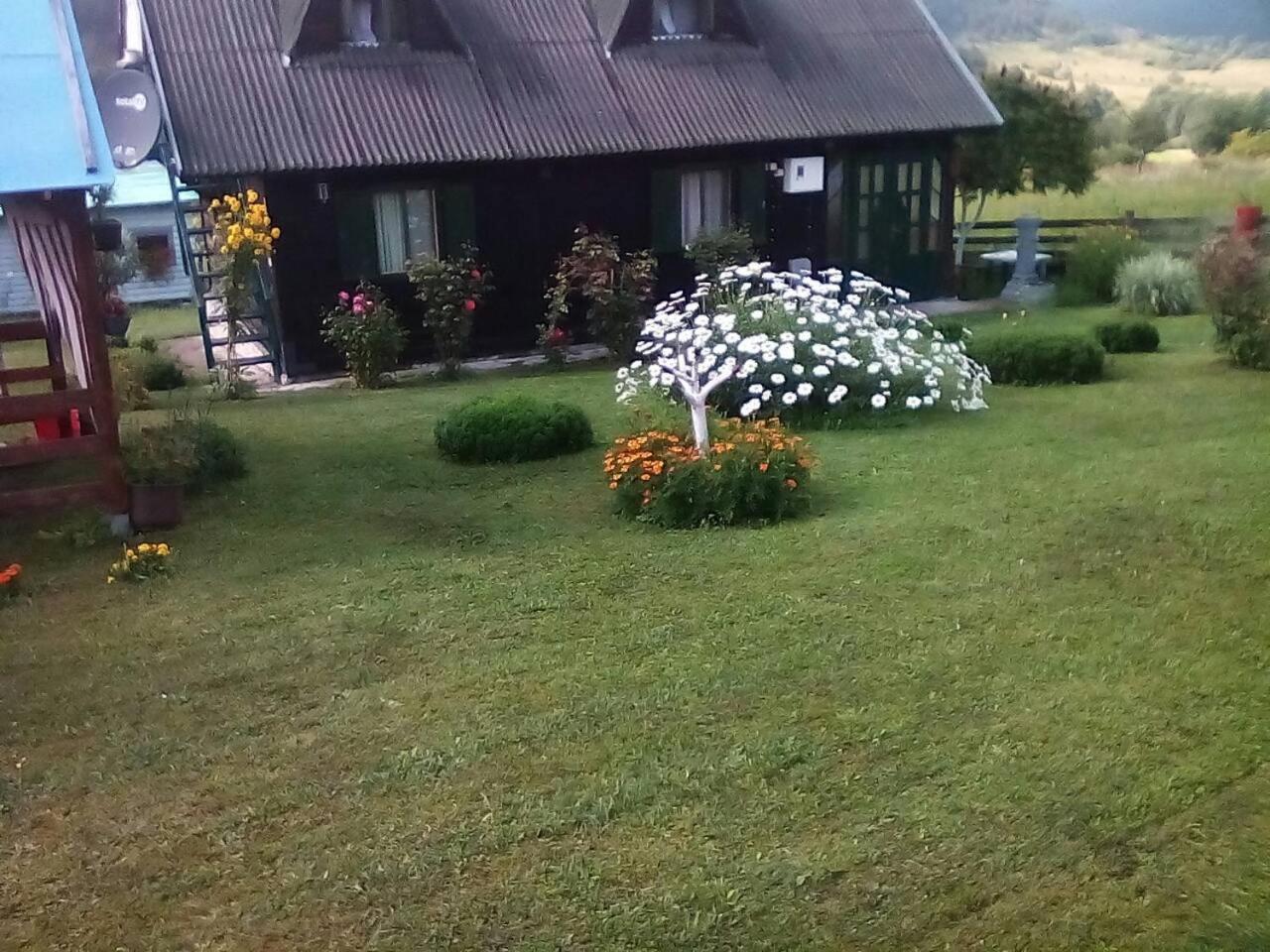Holiday Home Vila Milka Kremna Экстерьер фото